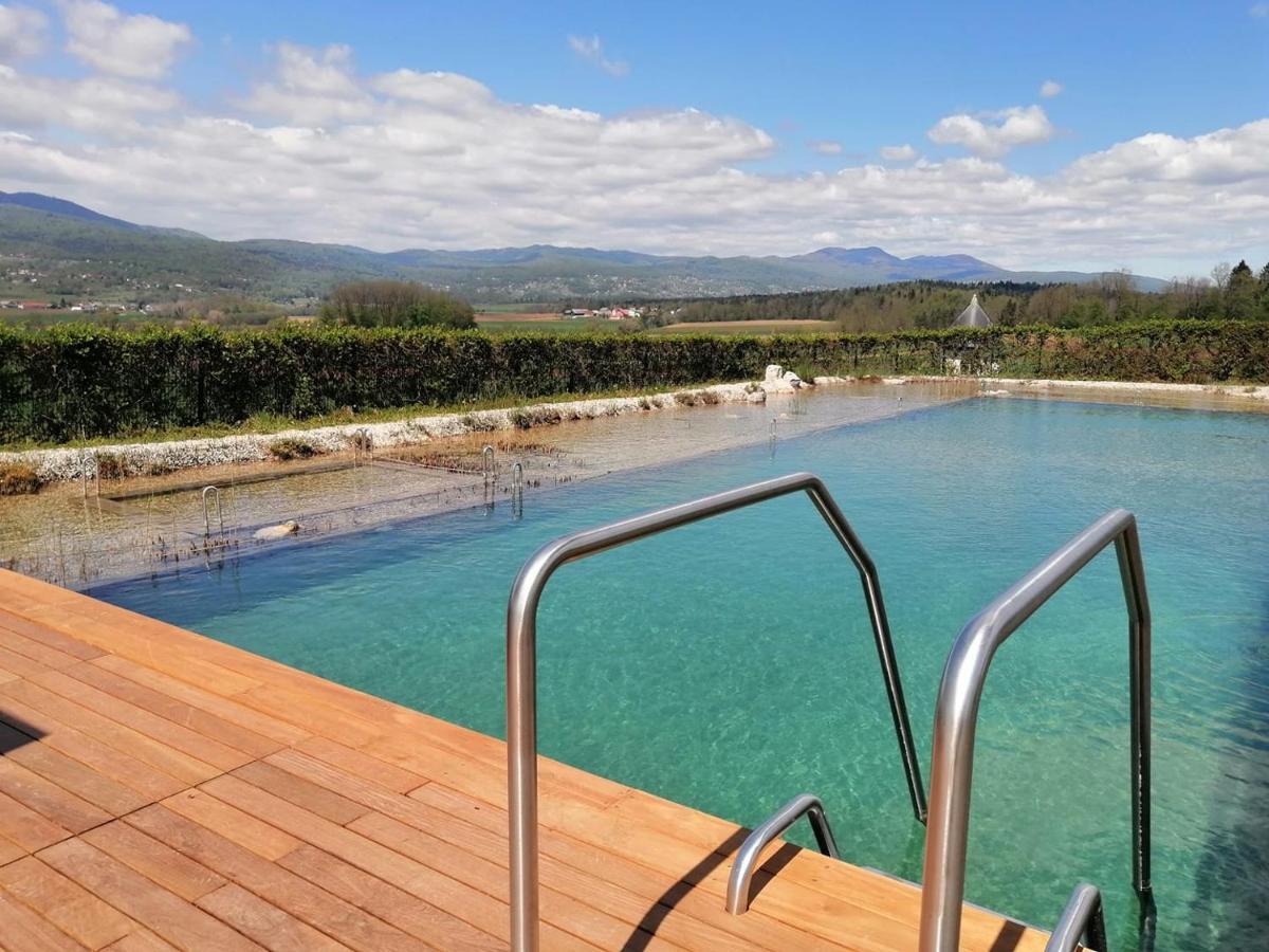 Dragatuš Glamping Maleric With Natural Pool מראה חיצוני תמונה
