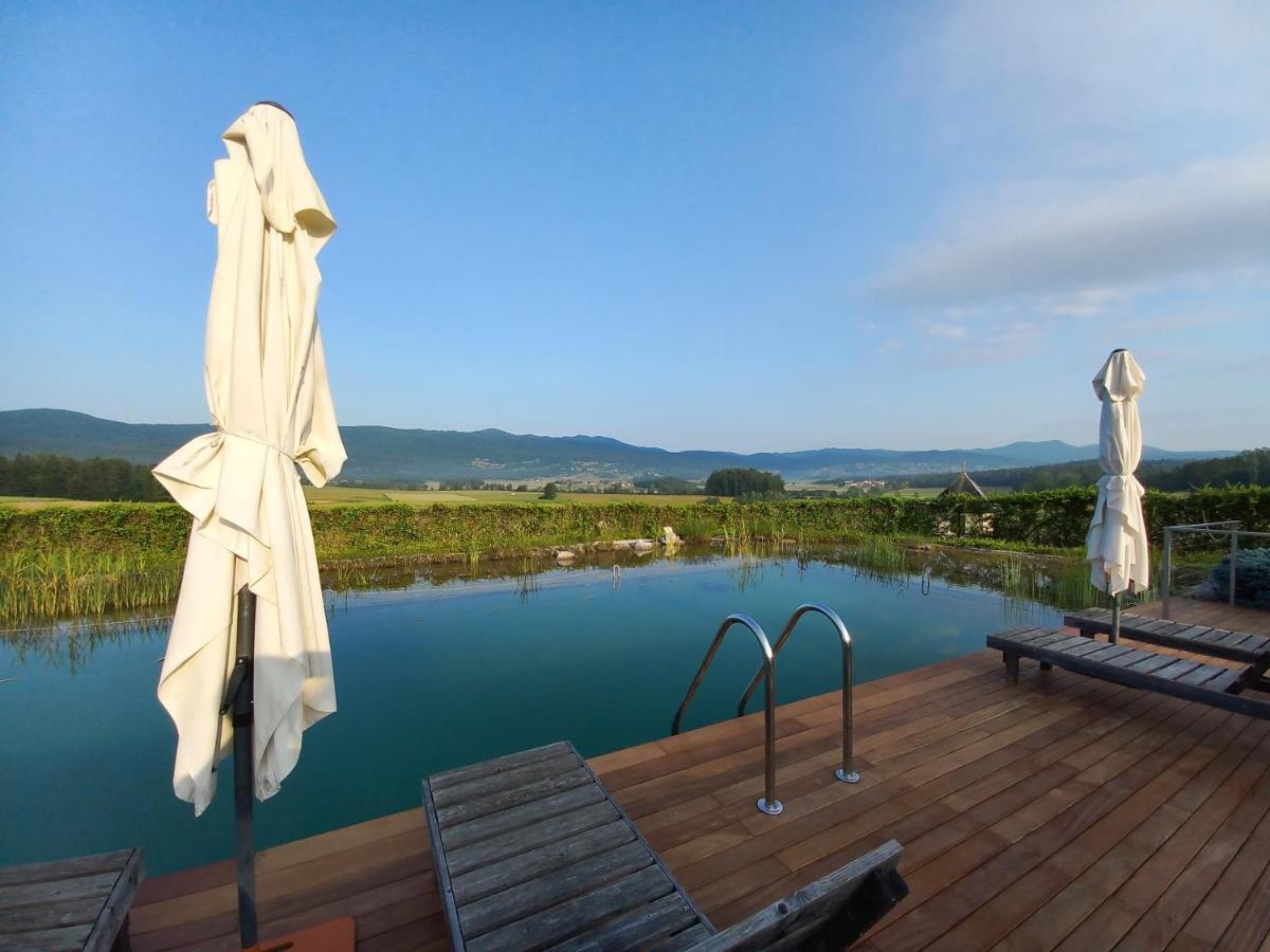 Dragatuš Glamping Maleric With Natural Pool מראה חיצוני תמונה