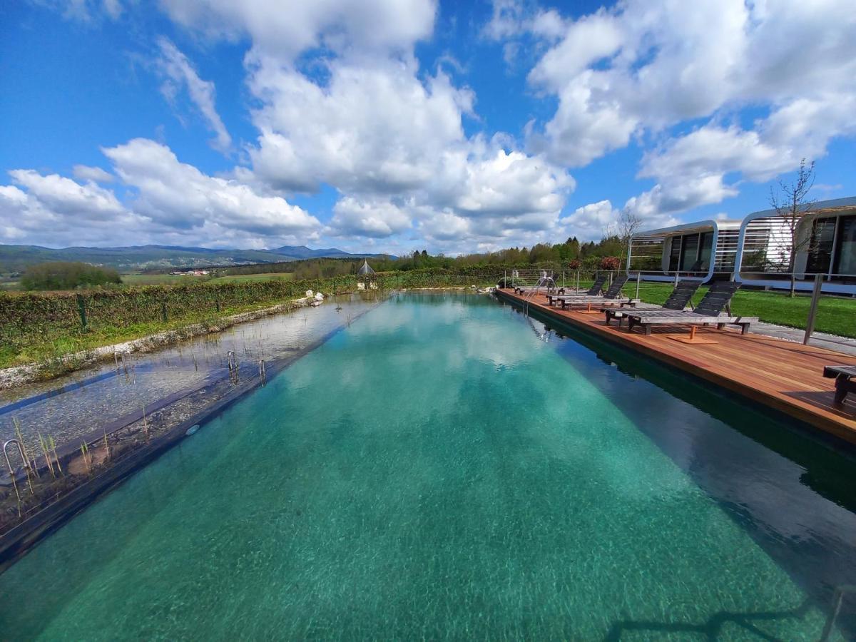 Dragatuš Glamping Maleric With Natural Pool מראה חיצוני תמונה