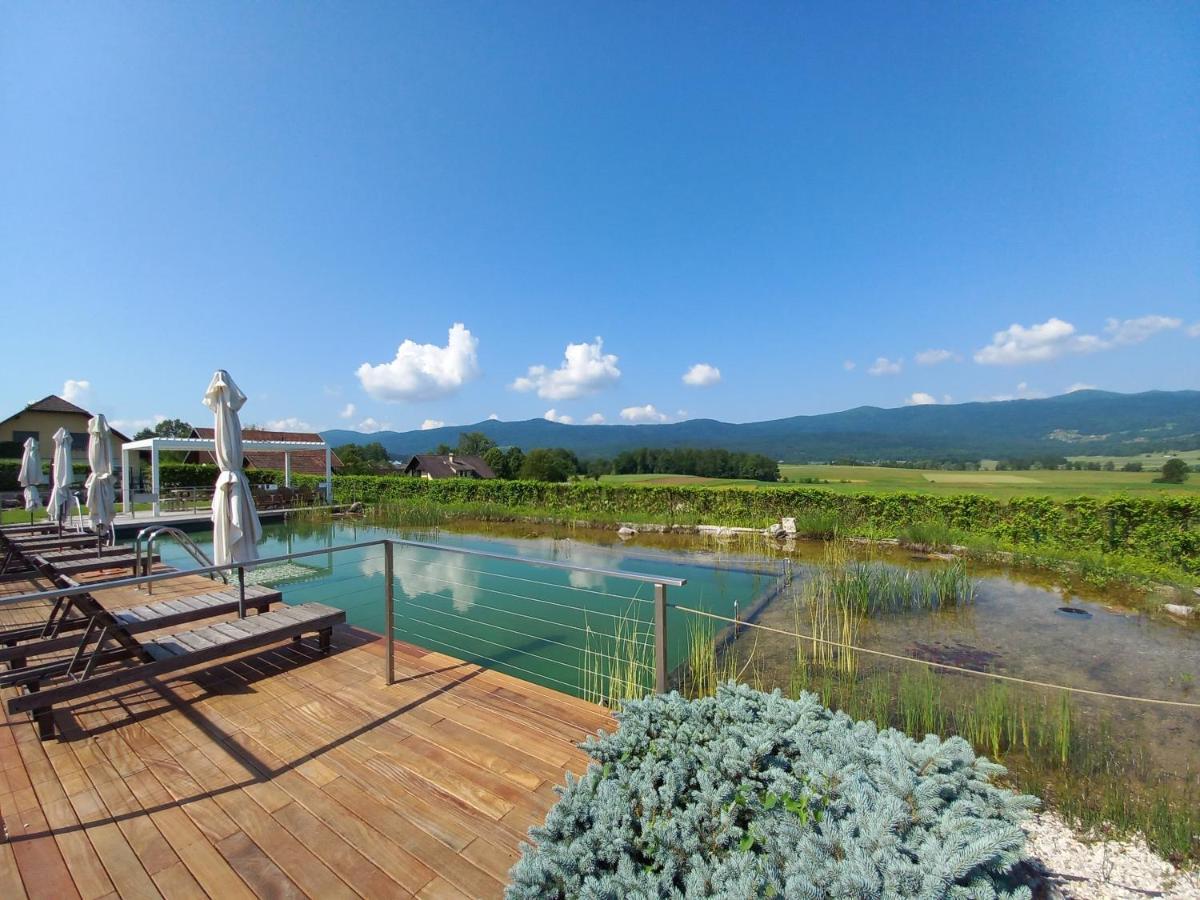 Dragatuš Glamping Maleric With Natural Pool מראה חיצוני תמונה
