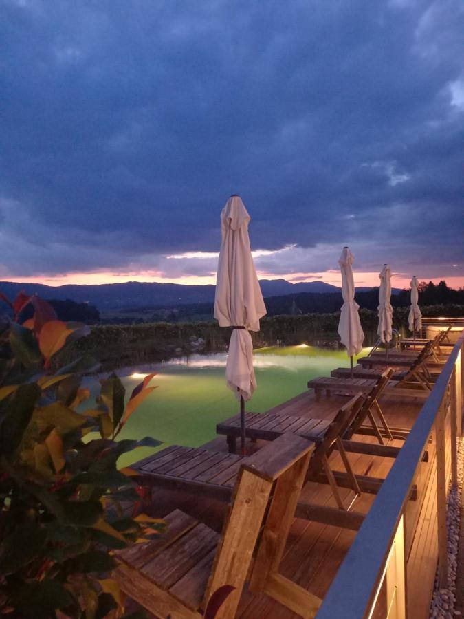 Dragatuš Glamping Maleric With Natural Pool מראה חיצוני תמונה