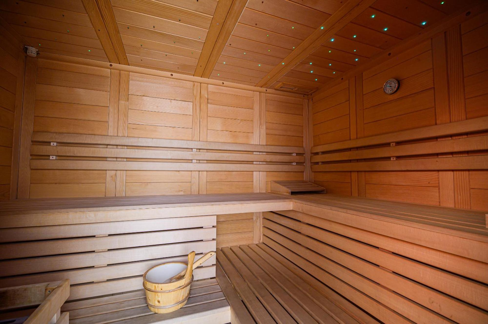 Dragatuš Glamping Maleric With Natural Pool מראה חיצוני תמונה